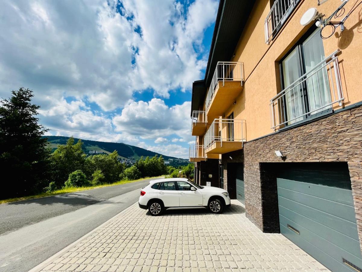 Apartmany Na Vyhledech Loucna pod Klinovcem Exterior photo